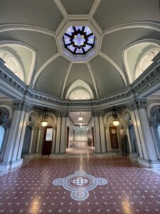 The Hagenah Rotunda in Yerkes Observatory.